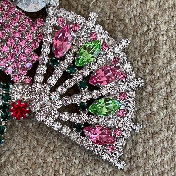 Butler & Wilson Attributed Geisha Japan Brooch 4” 2” Large - Picture 3 of 7